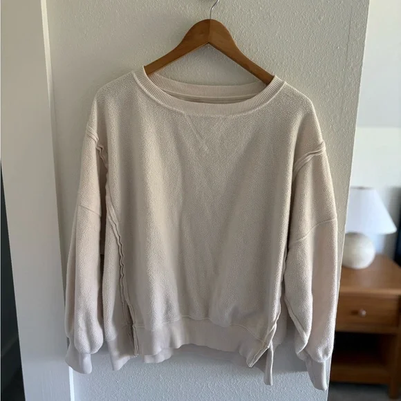 American Eagle Outfitters Cream Sweatshirt - Picture 2 of 8